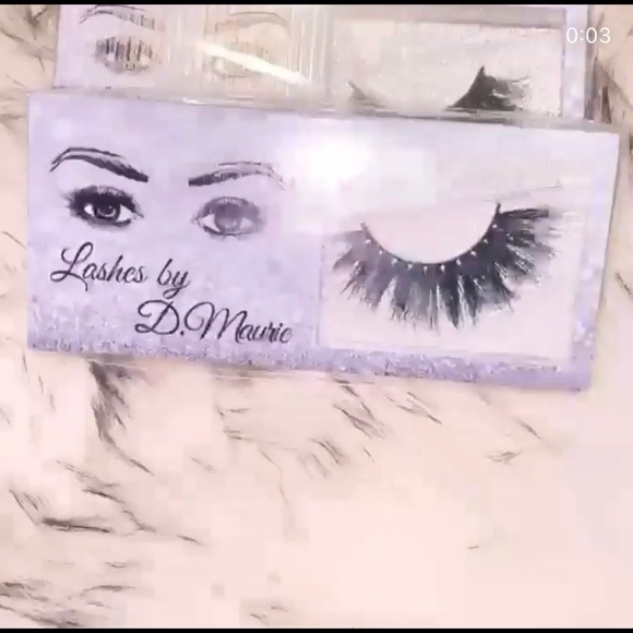 Mink lashes - Picture 2 of 3